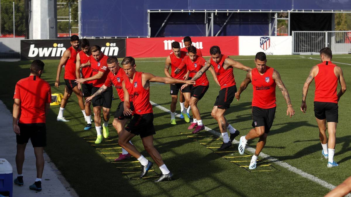 La plantilla del Atlético en su última sesión de trabajo.