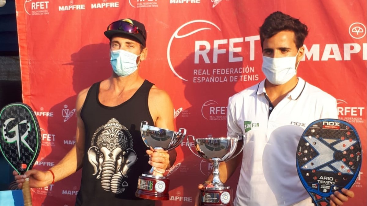 Campeones masculinos.