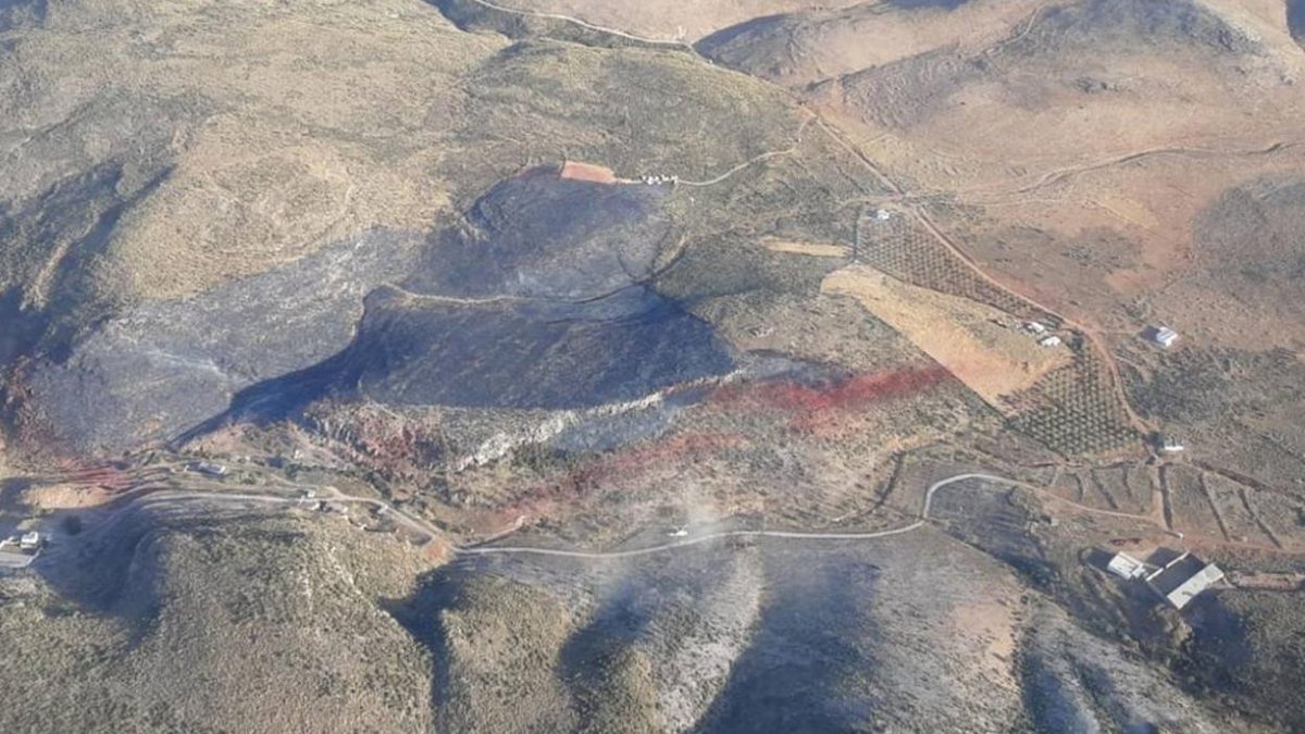 Incendio controlado en Bentarique.