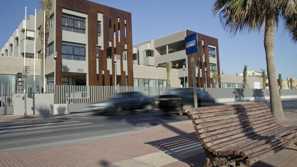 La residencia de mayores de El Zapillo, nuevo foco de Covi-19