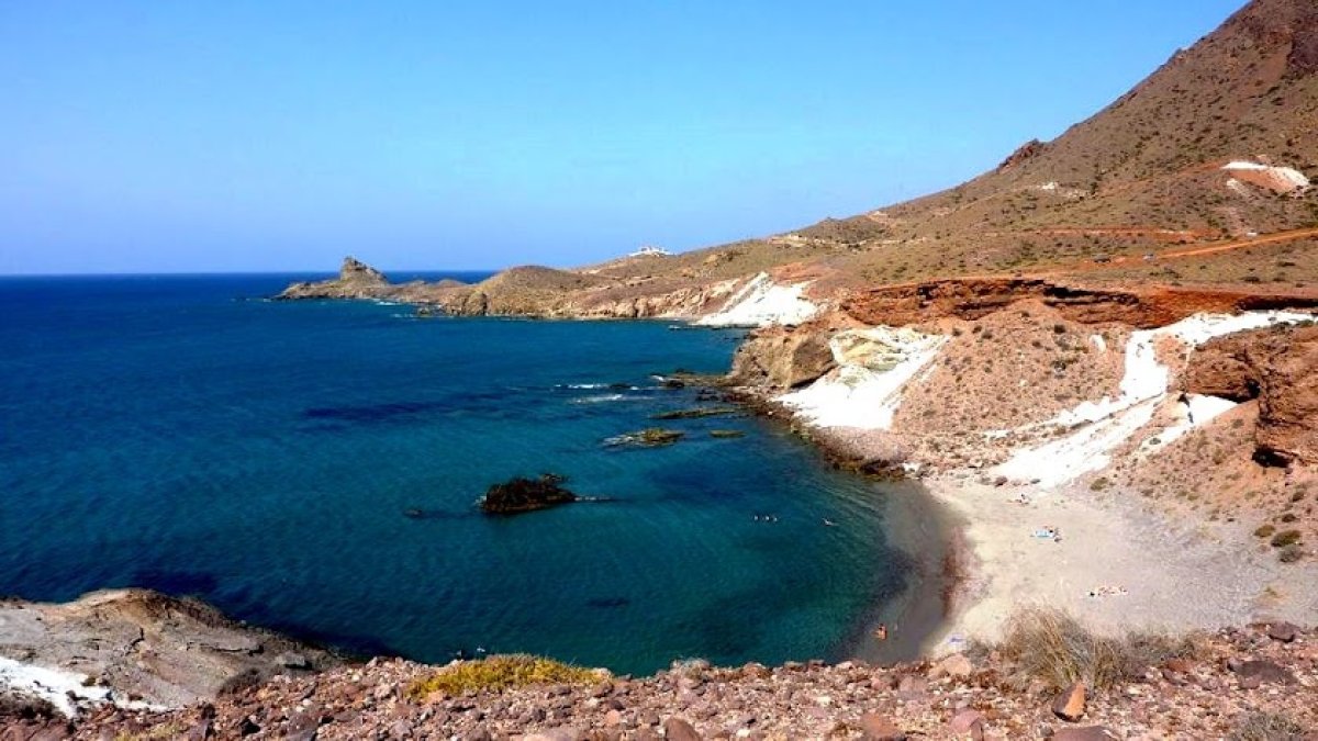 Imagen de archivo de Cala Rajá, donde se encuentran atrapadas las seis personas.