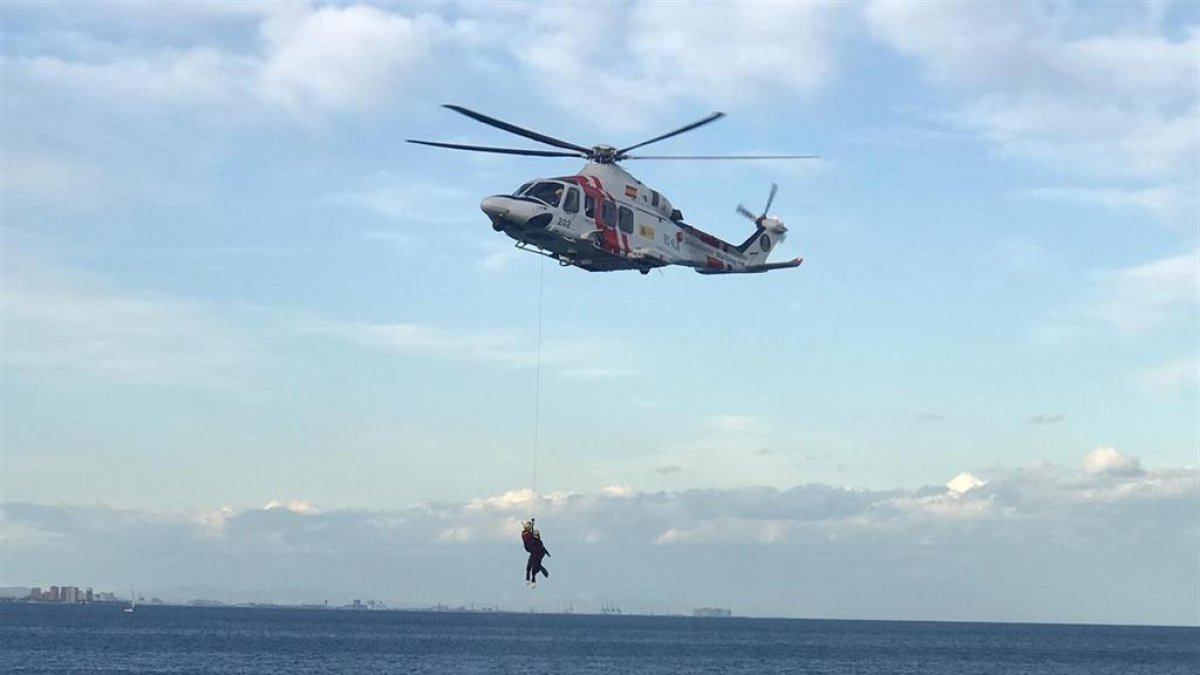 Imagen de archivo de un rescate en Cabo de Gata.