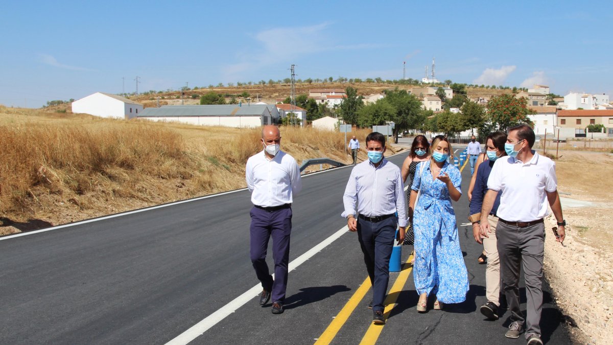 La obra ha renovado el firme de la carretera.