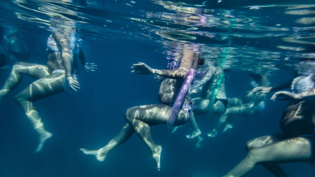 Embarazadas participantes en las sesiones en el mar llevadas a cabo en Natal Matronas.
