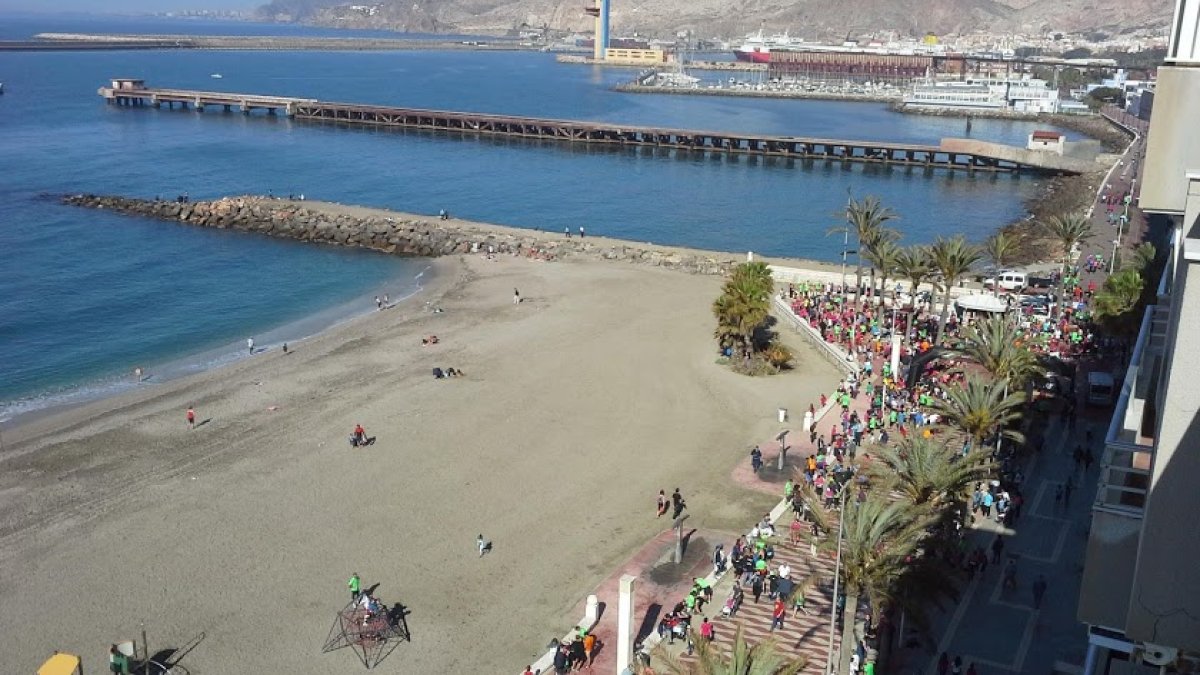 Imagen de archivo de la playa de El Zapillo.
