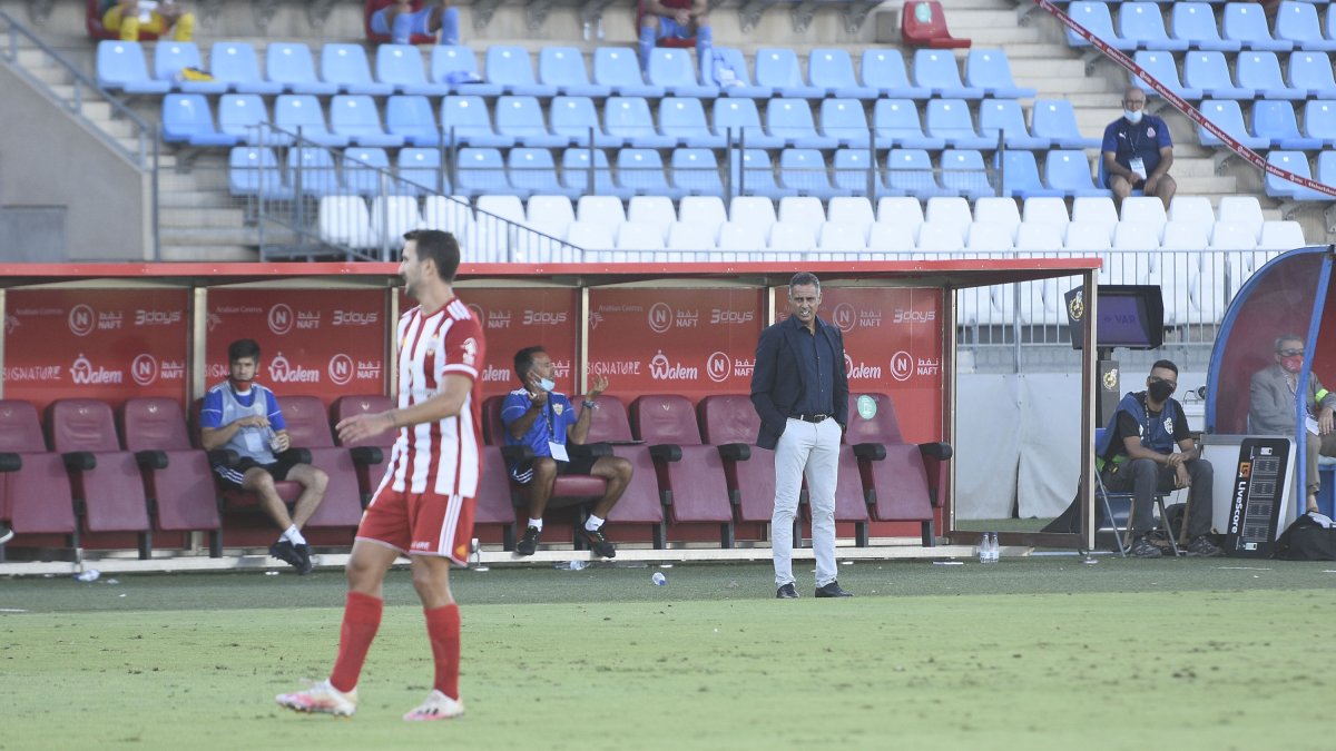 El entrenador portugués ha sido ratificado en el cargo de entrenador.