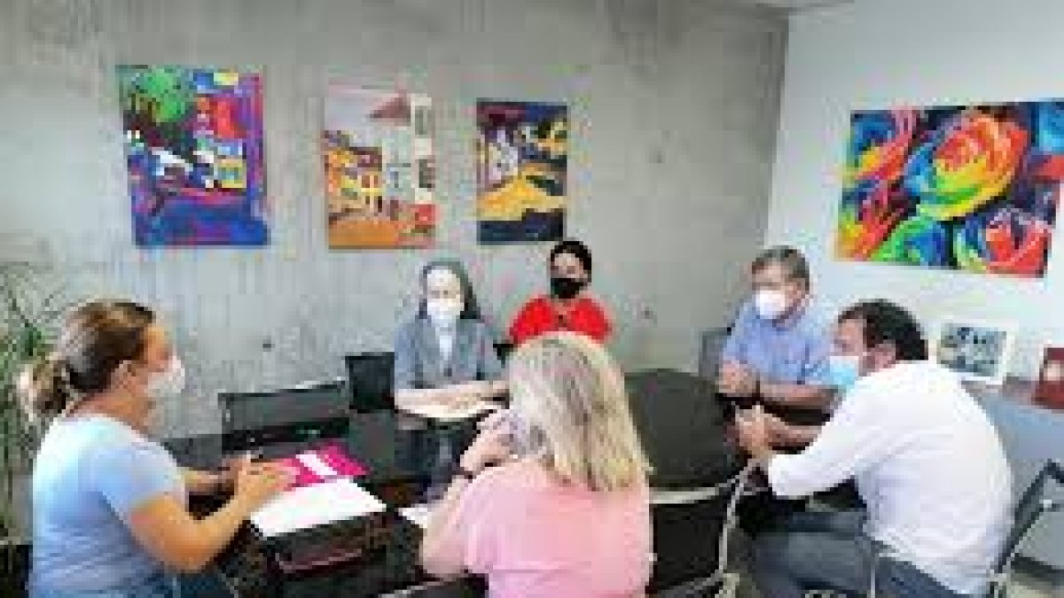 Gobierno murciano acuerda con la comunidad educativa retrasar el inicio del curso al 14 de septiembre.