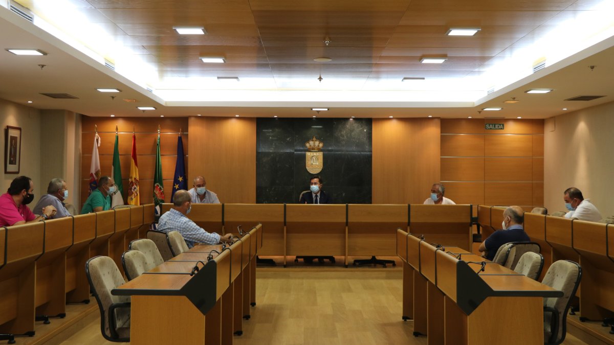 Reunión con los presidentes de las juntas locales.