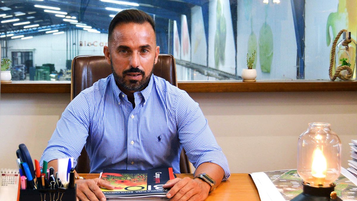 Francisco Jesús Montoya Sánchez, CEO de Campojoyma, en su despacho.
