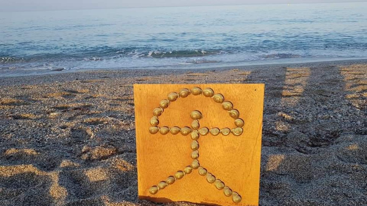 Indalo con el que Francisco Alcaraz obsequió al Restaurante El Parque en el año 2002.