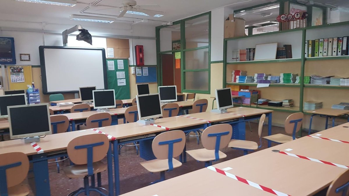 Aulas del CEIP Arcoiris de Aguadulce.