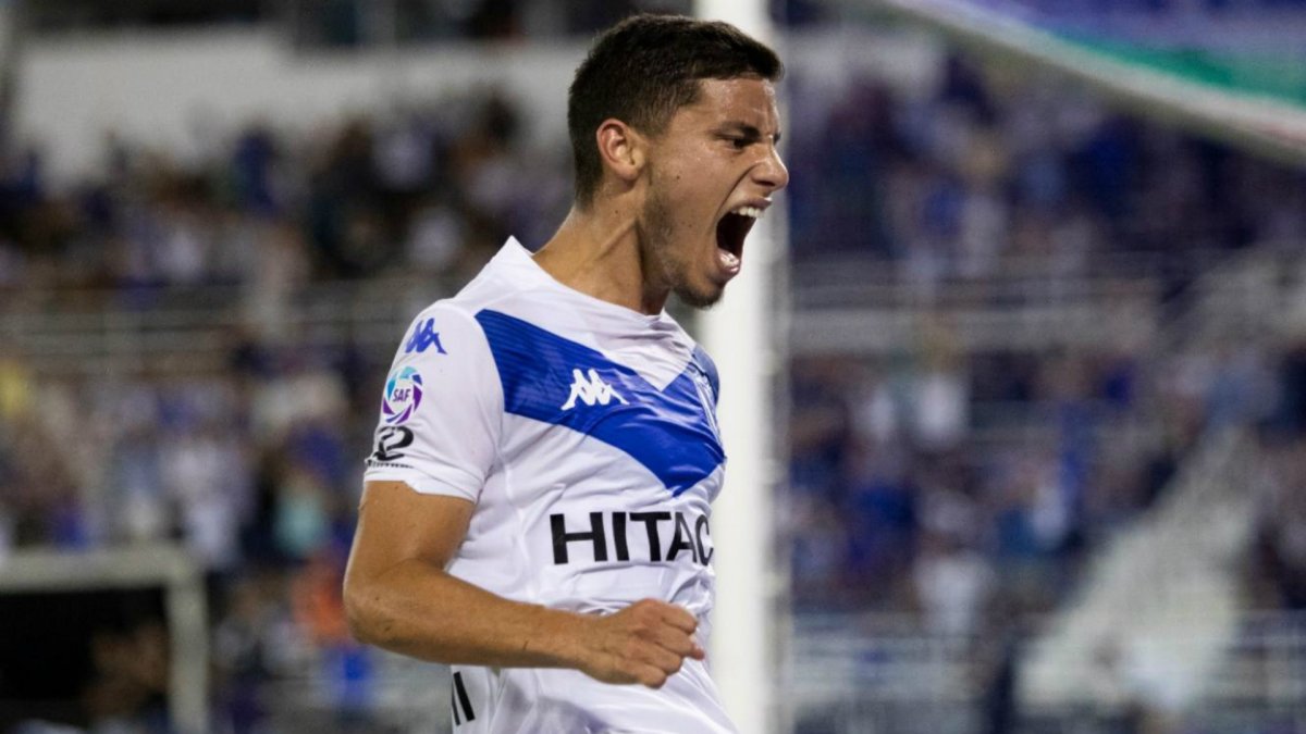 Lucas Robertone podría aterrizar en el Almería.