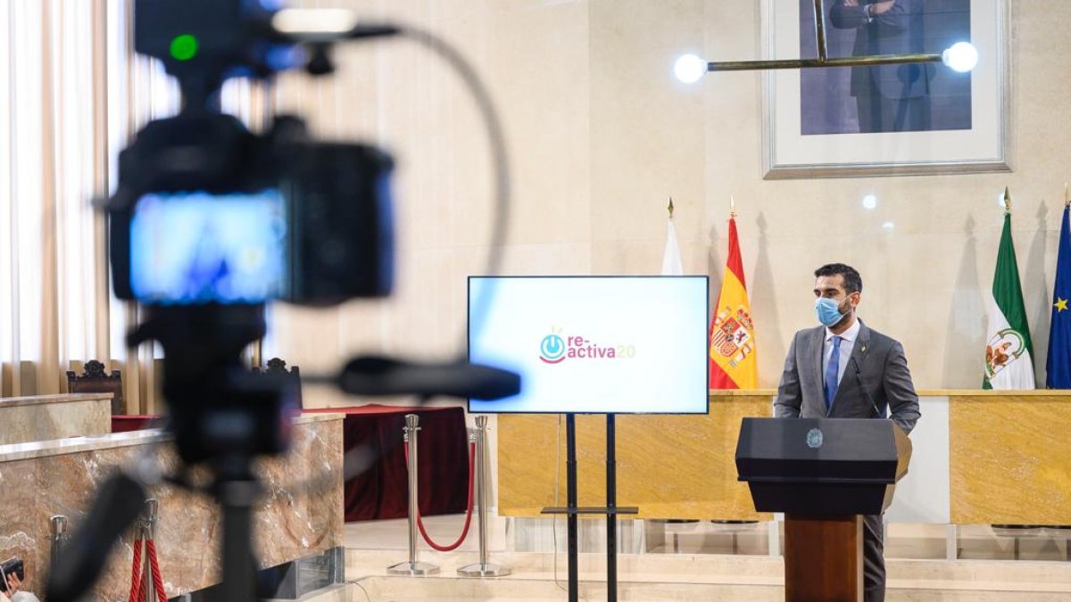 Ramón Fernández-Pacheco durante una intervención