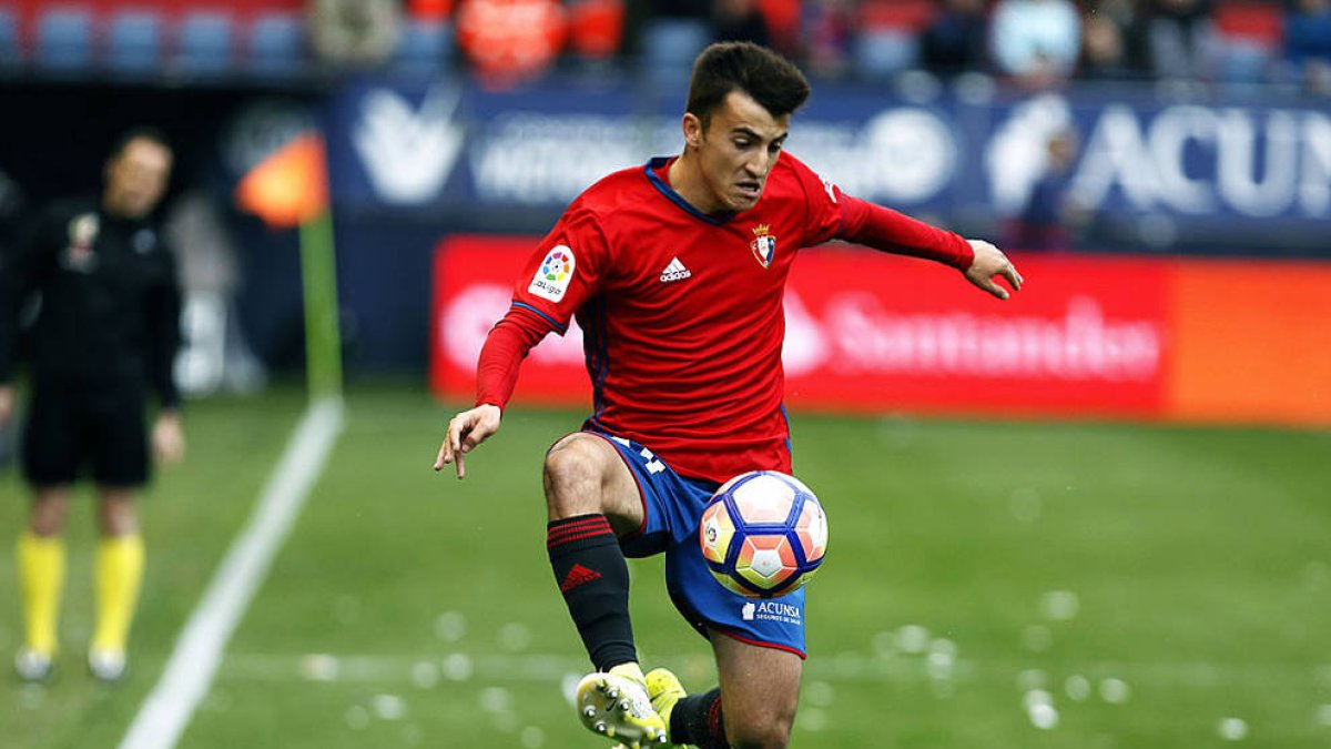 Aitor Buñuel en un partido con Osasuna en El Sadar.