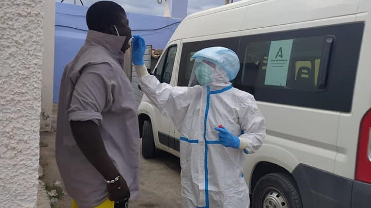 Test voluntarios de Covid en la calle en El Ejido.