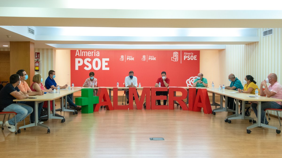 Reunión en la sede provincial del PSOE.