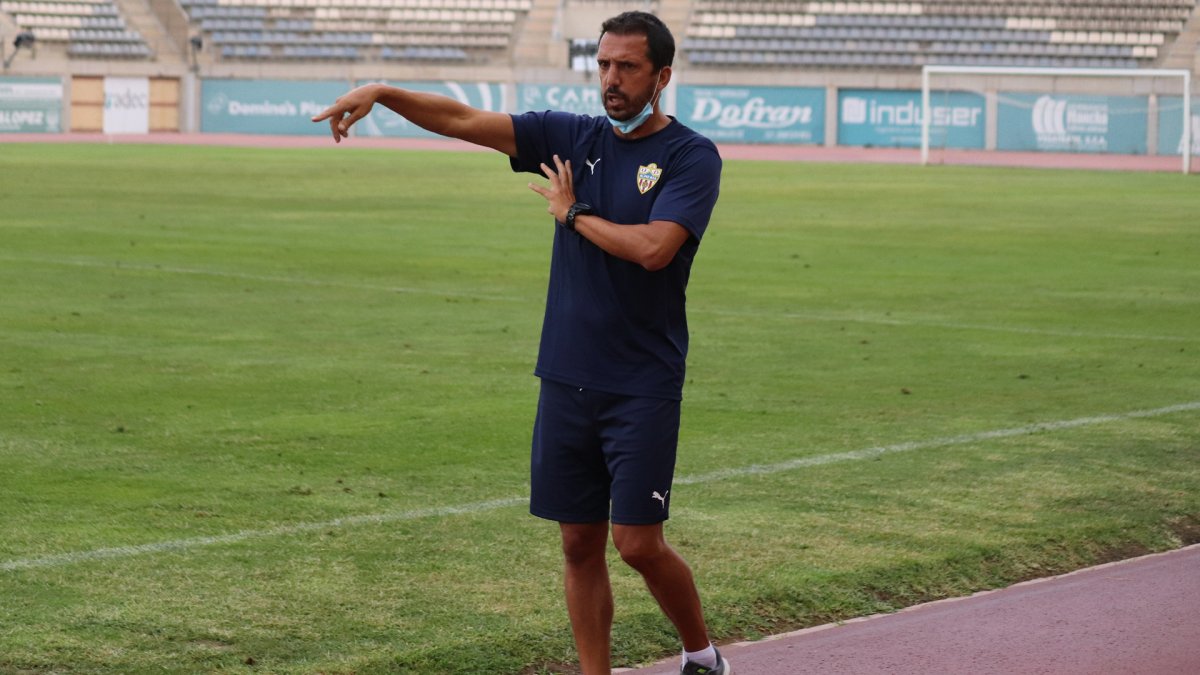 Nandinho en el amistoso disputado en Santo Domingo.