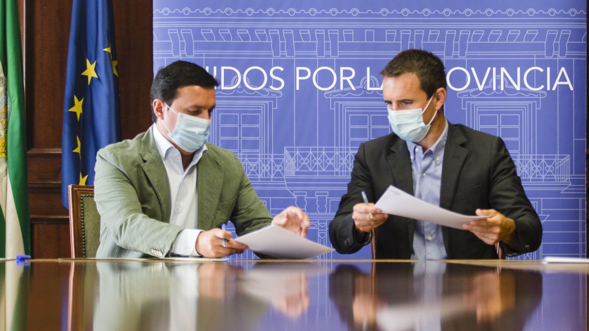 Firma de Purchena para el PFEA de Diputación.