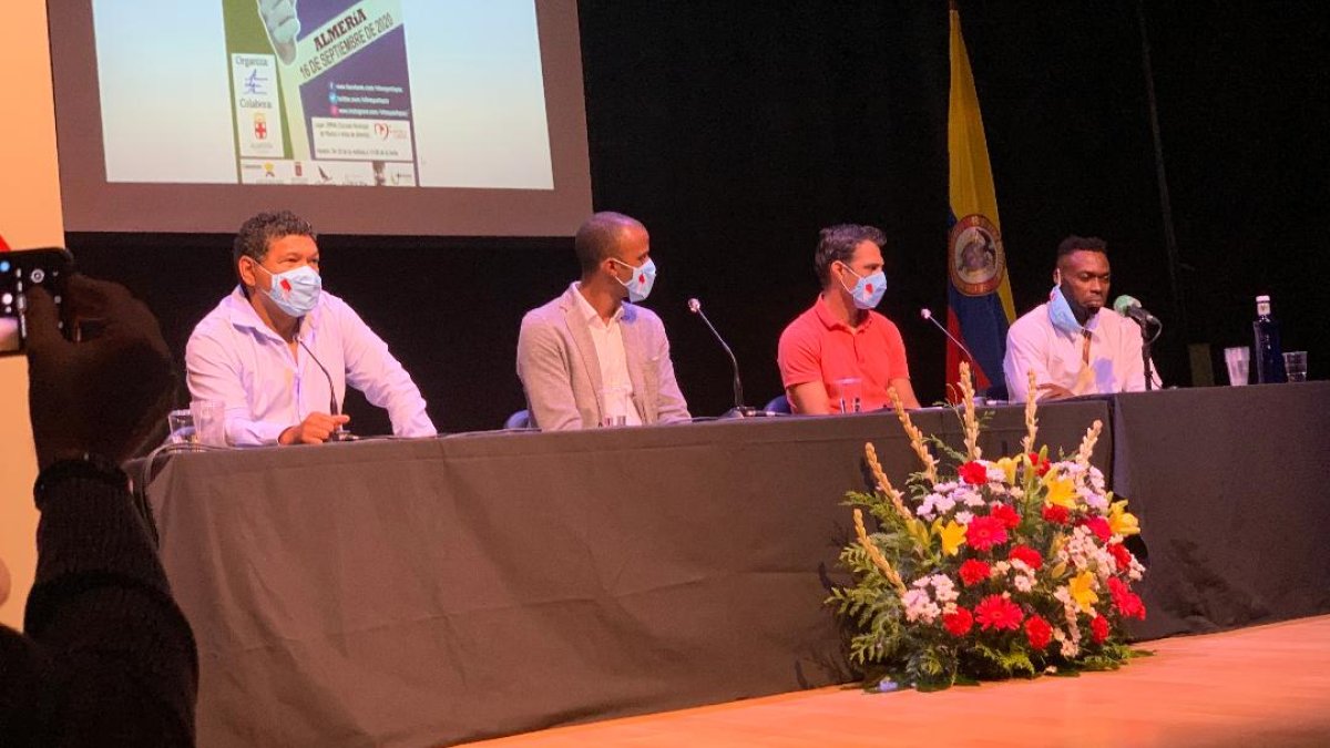 Foro Municipal por la Paz y los Derechos Humanos con Donato, Maheta Molango, Ortiz y Kameni.