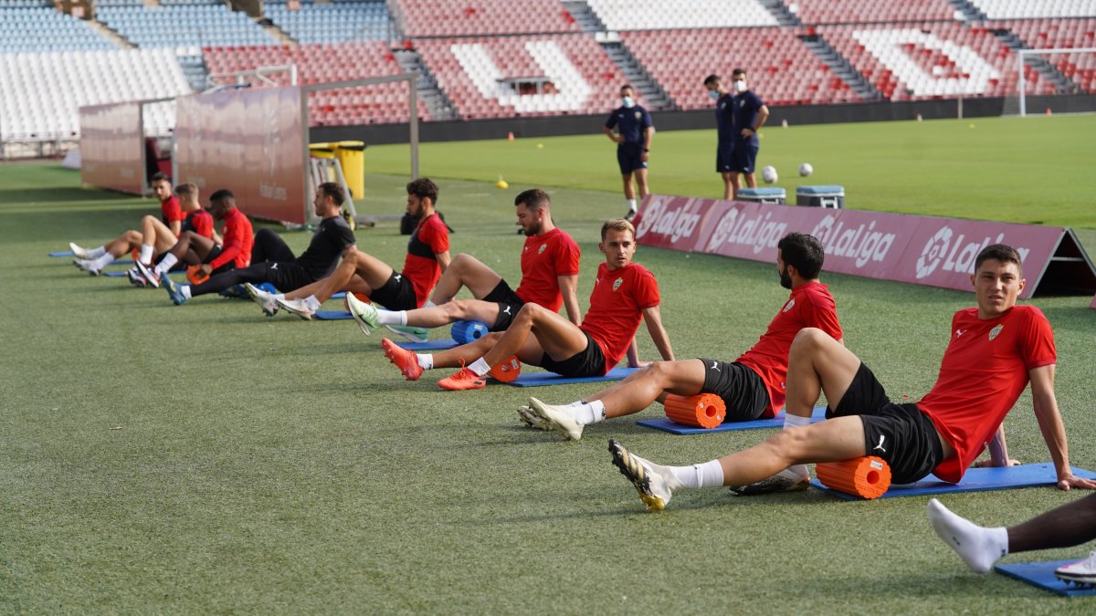 Los jugadores, listos para debutar contra el CD Lugo.