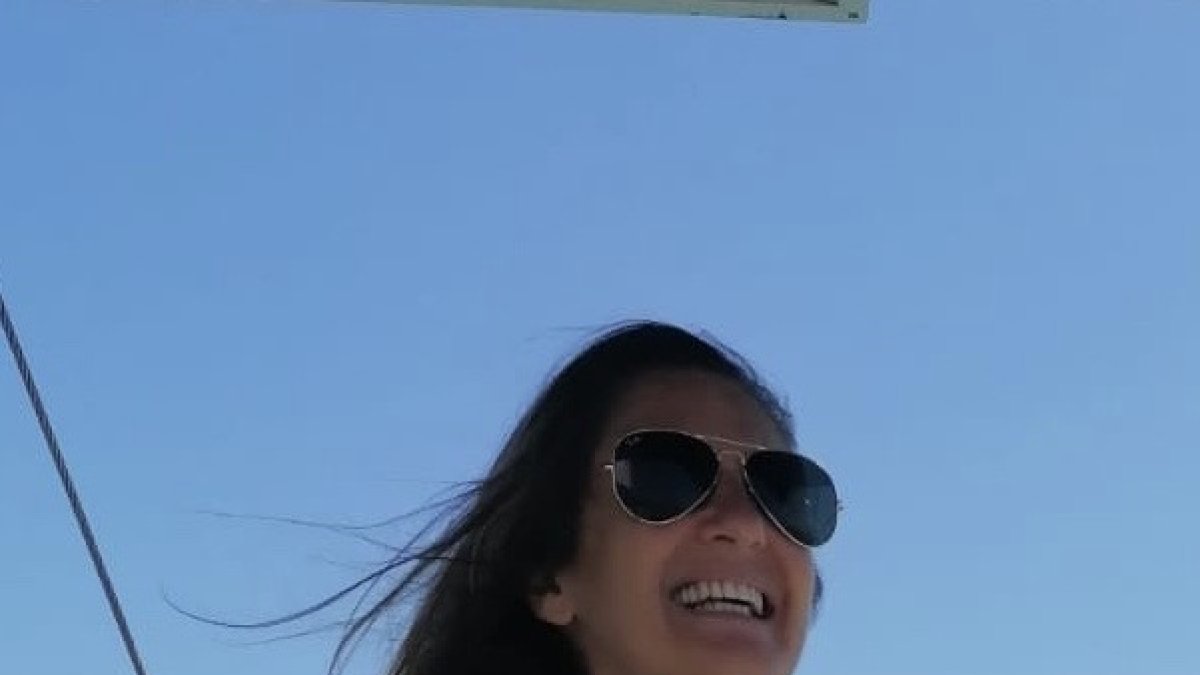 Silvina Reyes, navegando con su barco