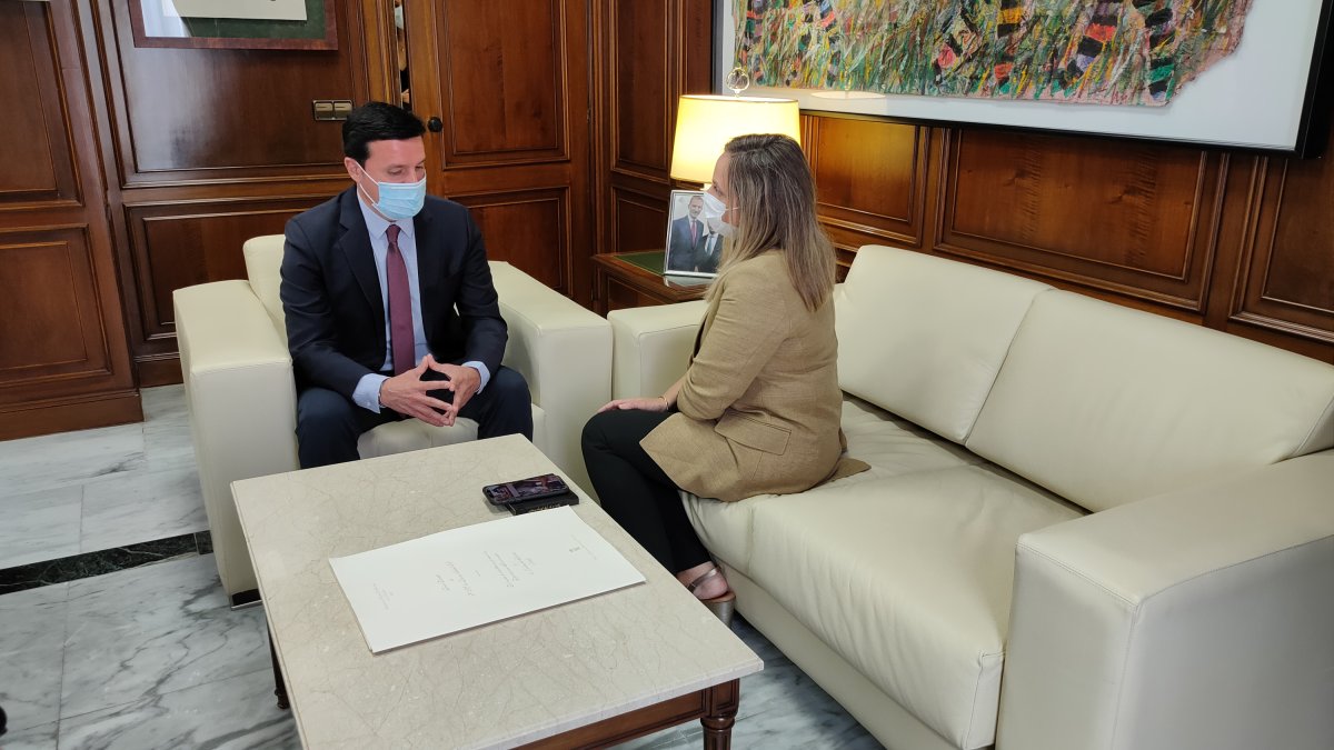 Diputación y Junta de Andalucía afianzan su unión para impulsar infraestructuras en la provincia. Yule Quesia