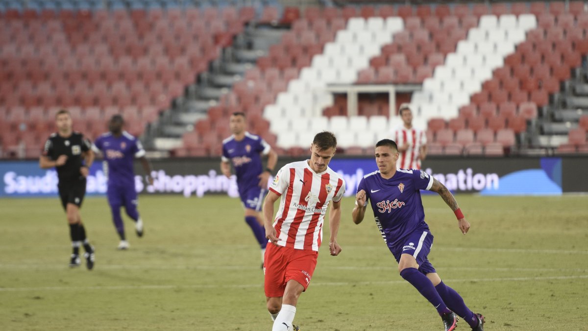 Nikola Maras ha sido convocado por la Absoluta de Serbia.