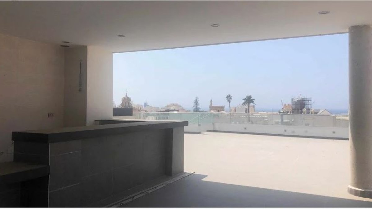 Terraza de la parte alta de la Gerencia de Urbanismo