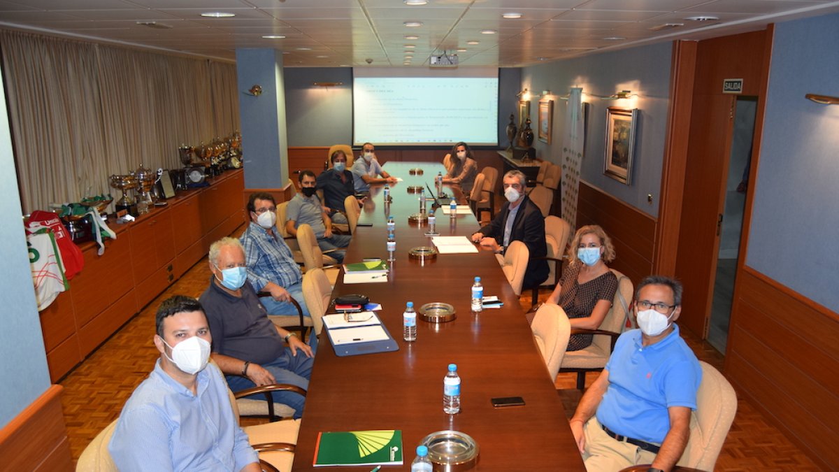 Reunión de la nueva junta directiva de Unicaja Almería.