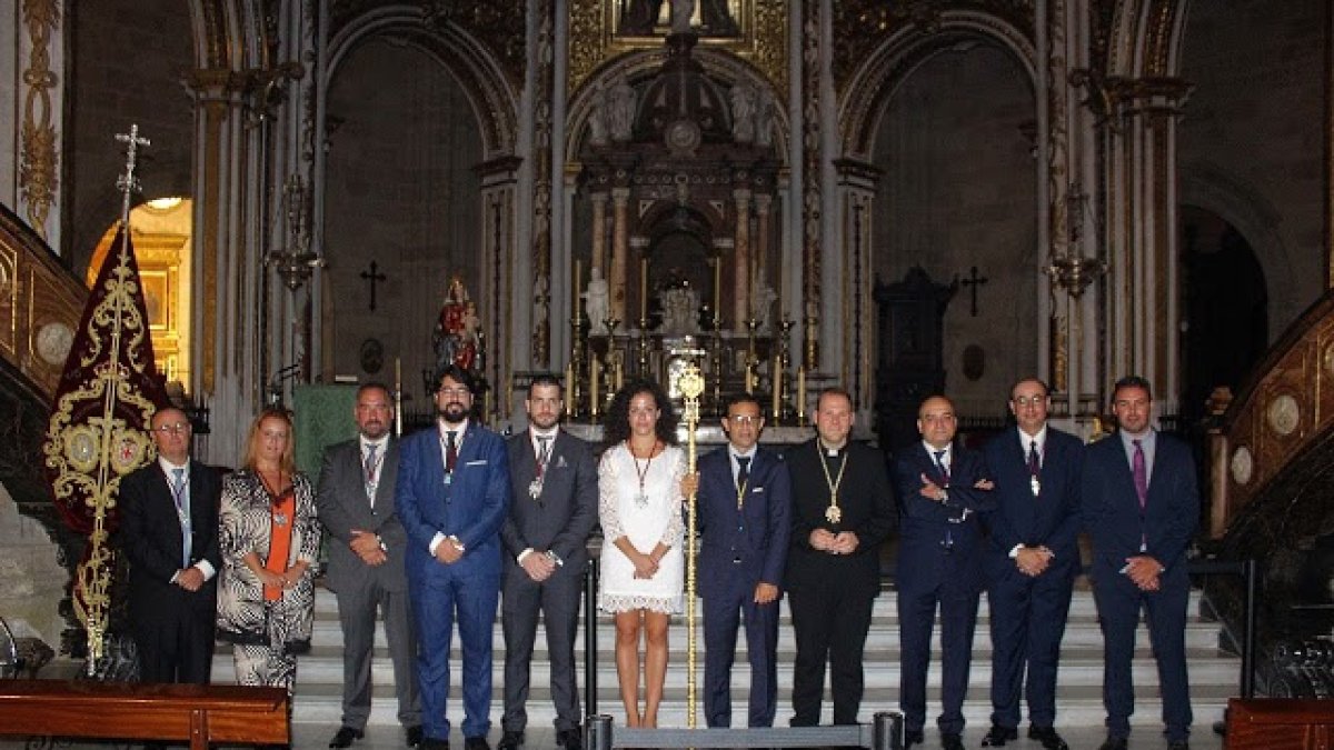 Imagen de la toma de posesión de la junta de gobierno de la Agrupación.