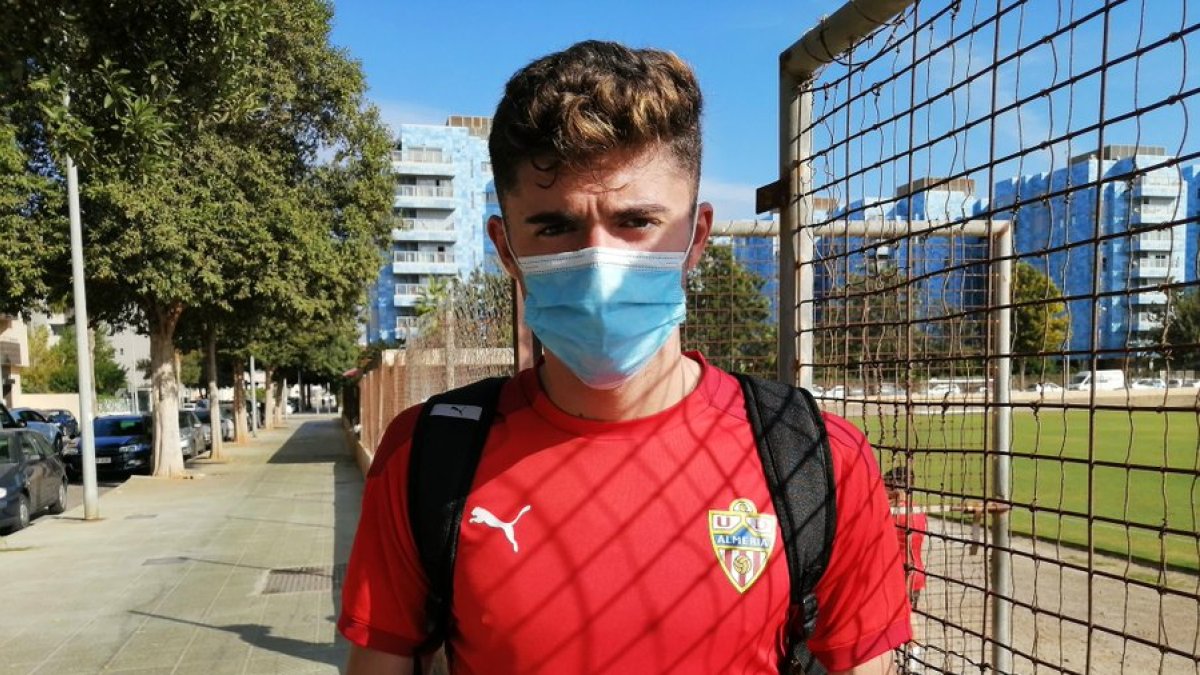 Jordi Escobar después del entrenamiento de este sábado en la Vega de Acá.