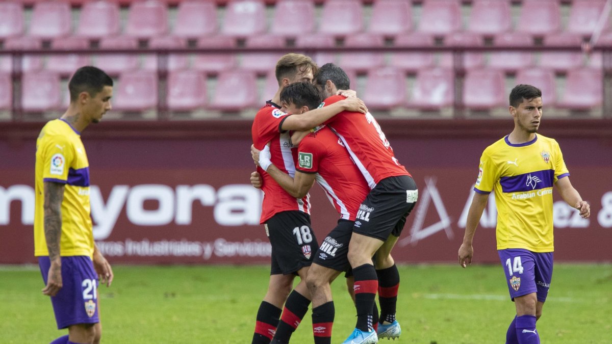 Decepción en Chumi y Robertone tras perder en Las Gaunas.