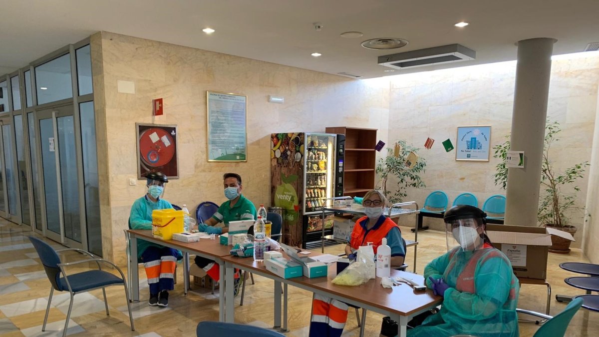 Test rápidos en el Hospital La Inmaculada.
