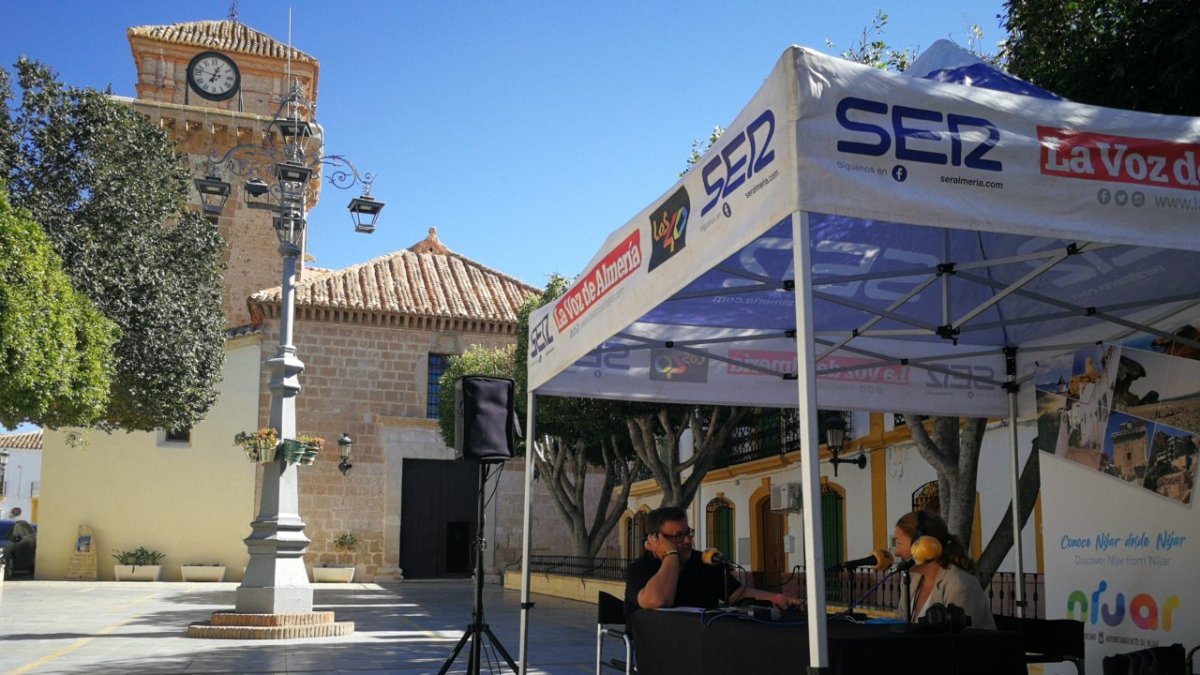 Níjar regaló un día primaveral al equipo de la SER.