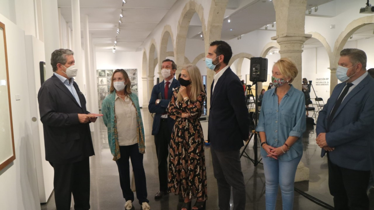 Visita institucional de la consejera de Cultura al CAF para inaugurar dos nuevas exposiciones.