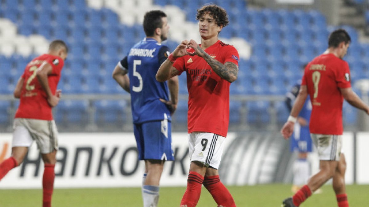 Darwin Núñez celebrando uno de los goles con el Benfica.