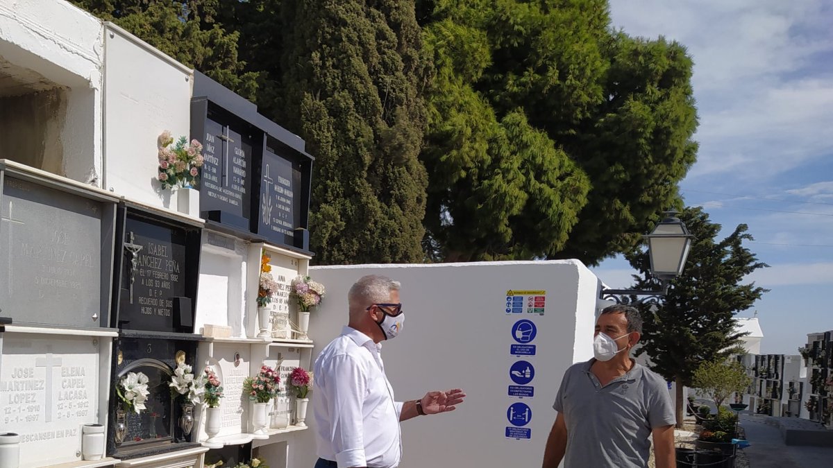 protocolo de seguridad y prevención para el cementerio municipal de cara a Todos los Santos.
