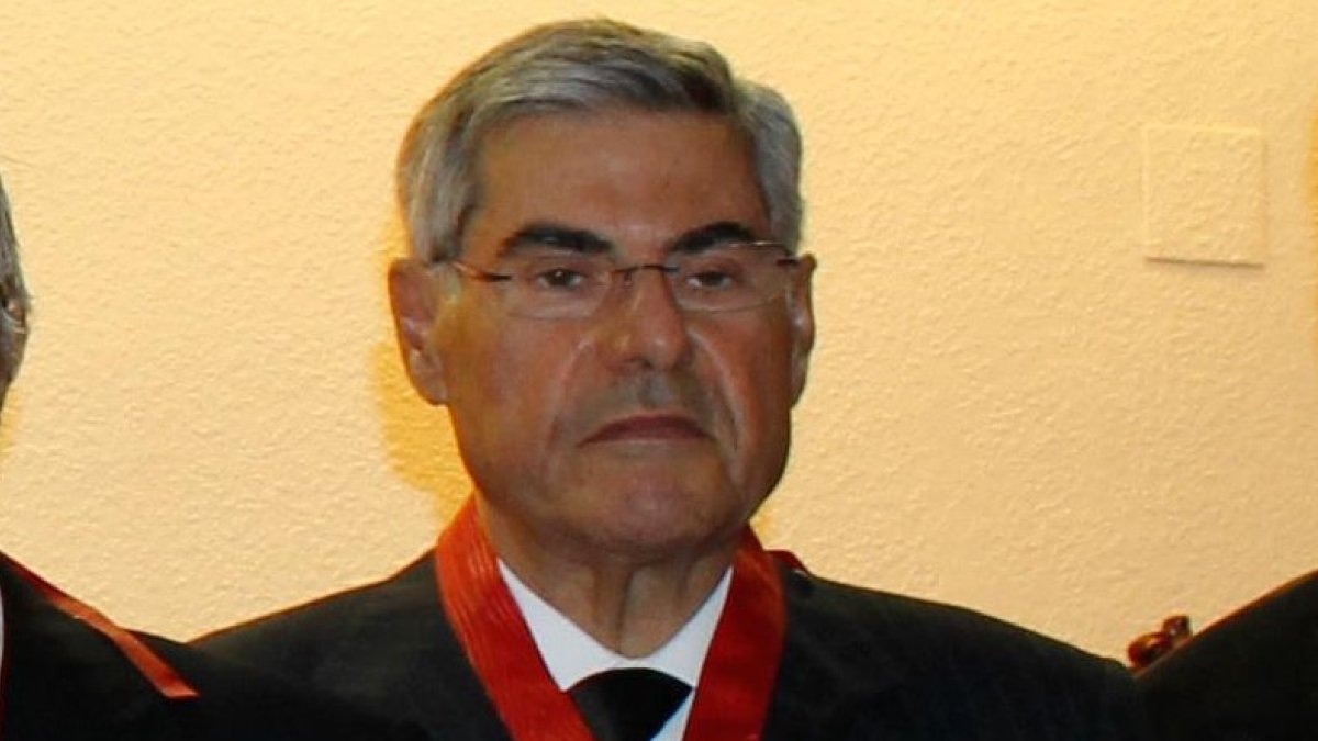 Federico Soria con la Medalla al Mérito en el Servicio a la Abogacía en 2013