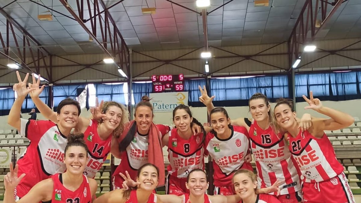 ISE CB Almería sumó este domingo su tercer triunfo consecutivo .