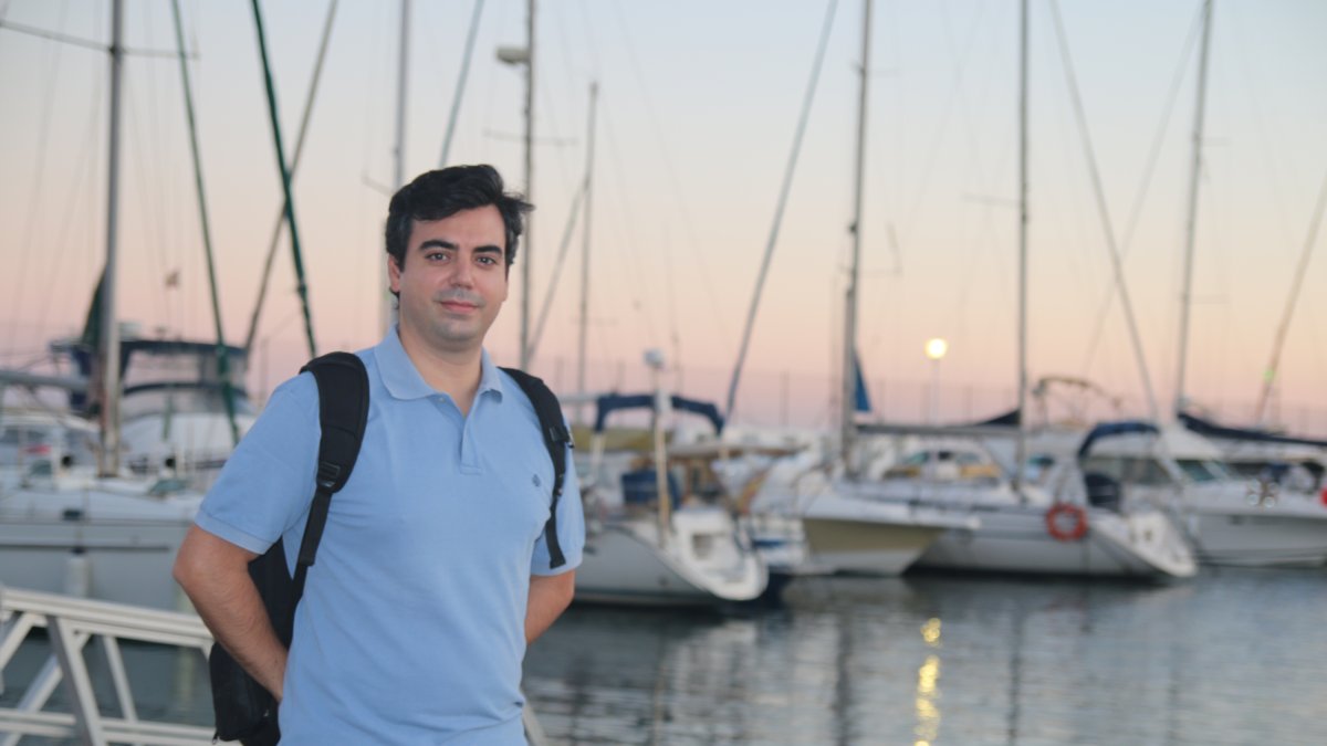 Miguel Cruz, en el puerto de Almería