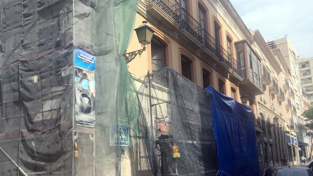 La restauración la lleva a cabo una empresa de Alhama.