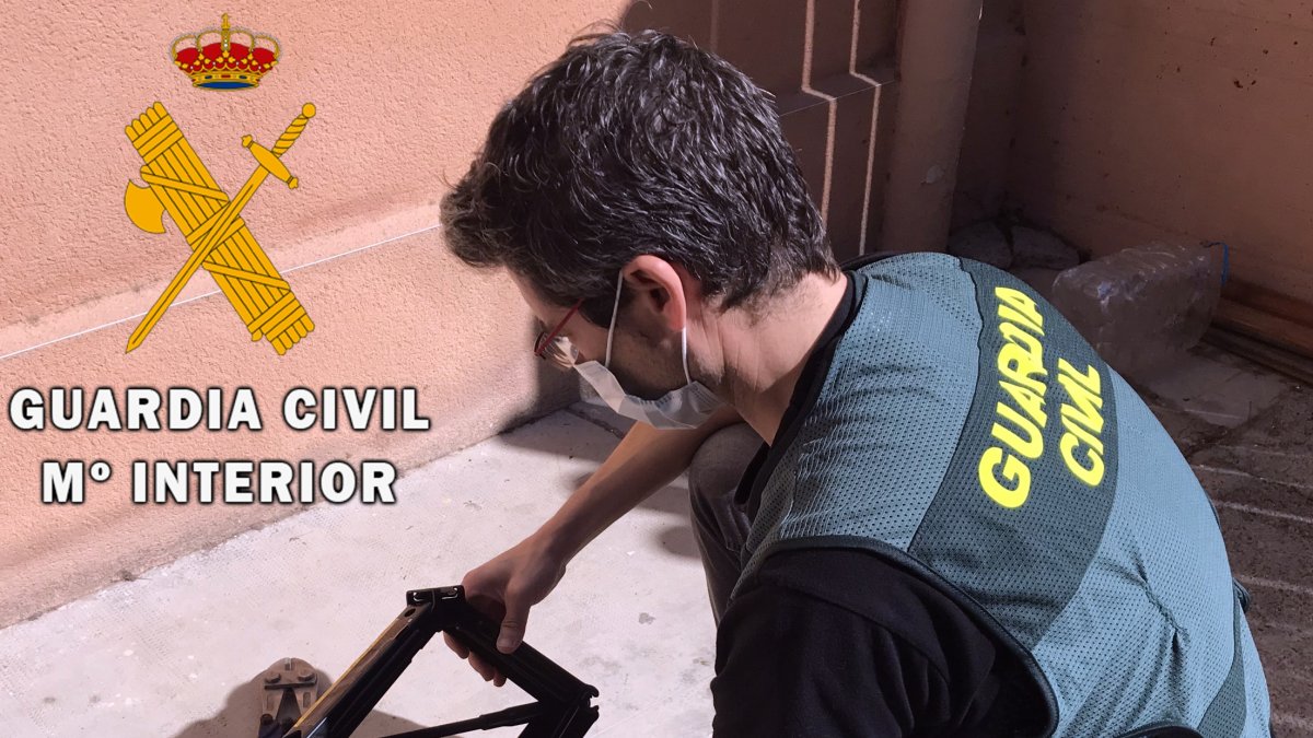 Parte de las herramientas utilizadas por los detenidos.