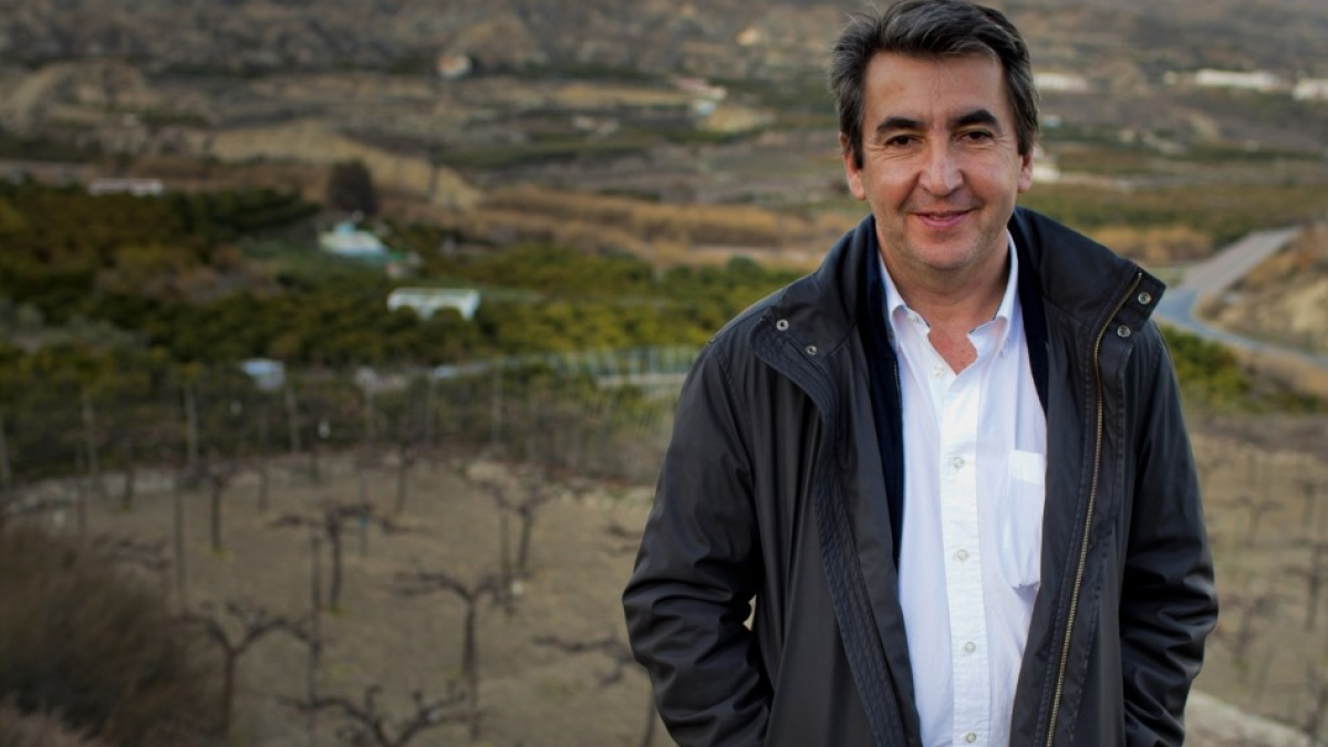 Alejandro Buendía llegó a Almería en 1984 para no marcharse nunca.