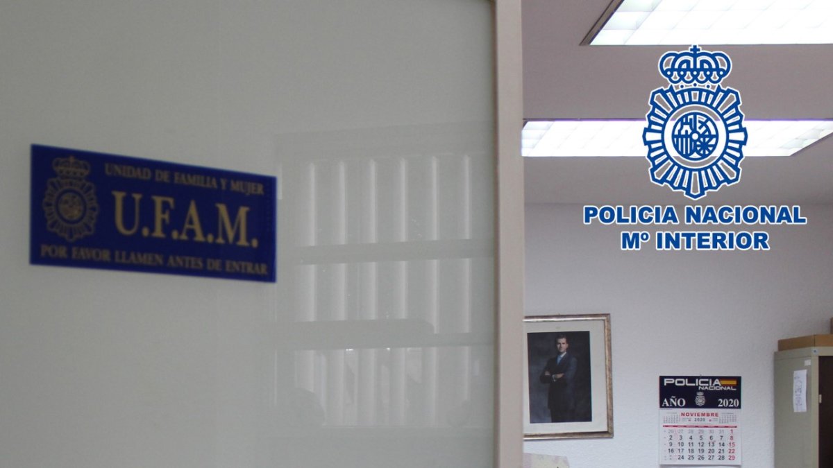 La Policía Nacional informa del caso a la Fiscalía de Menores.