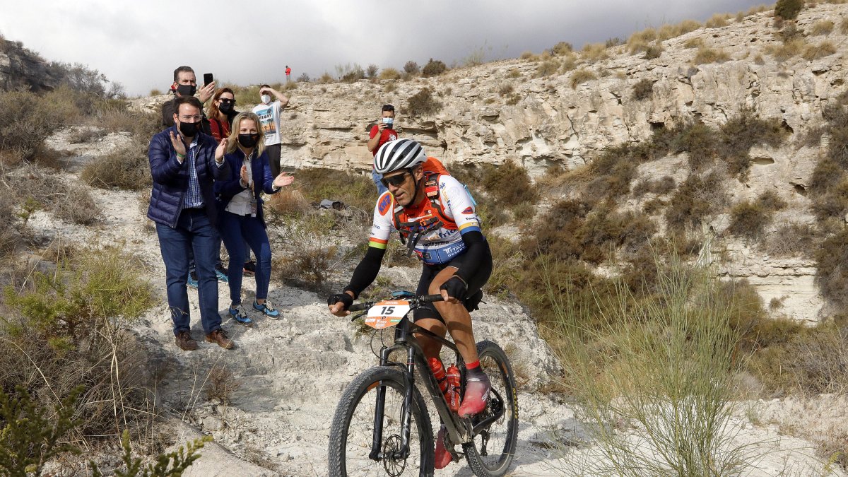 Miguel Induráin es una de las grandes atracciones de la Titan Desert.