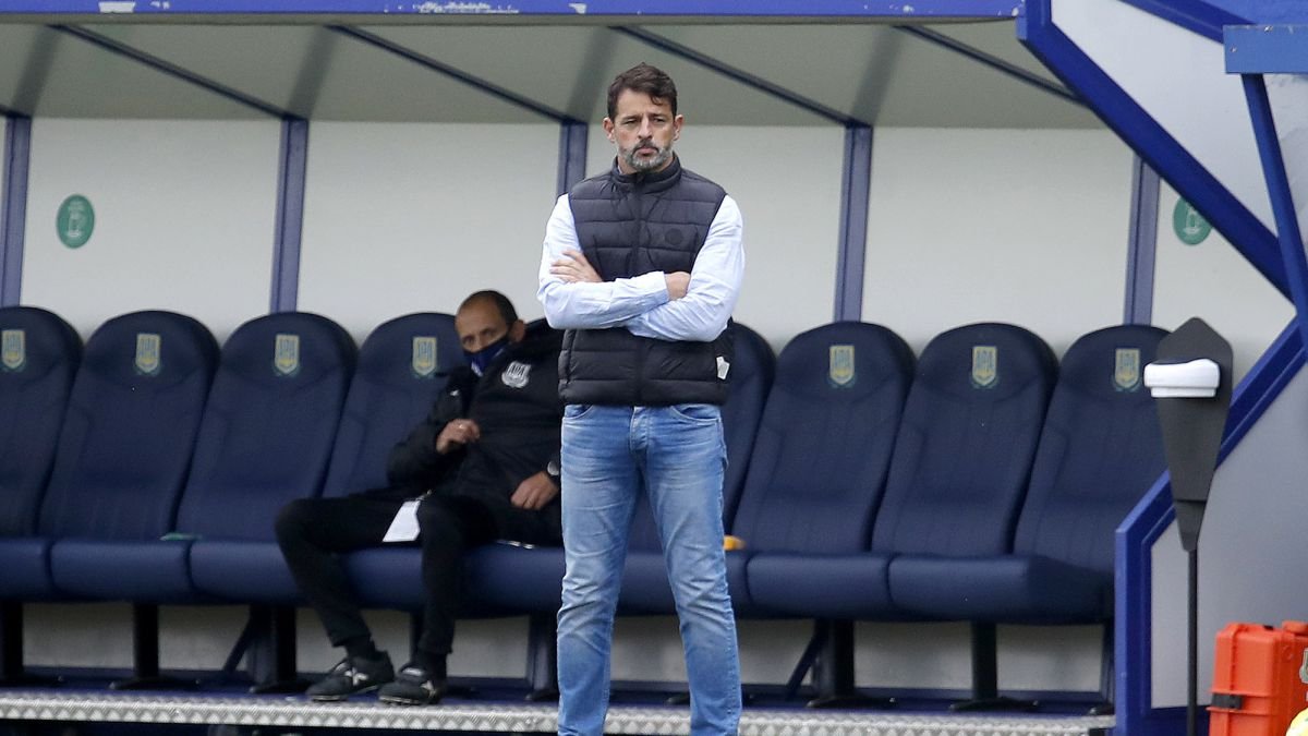 Mere Hermoso, destituido.