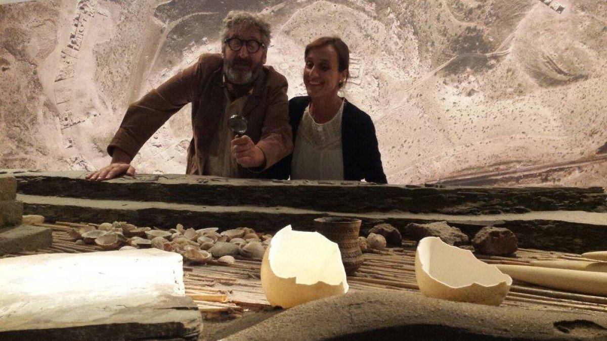 Imagen de la Visita Teatralizada Una aventura prehistórica del colectivo Viajar en el Tiempo.