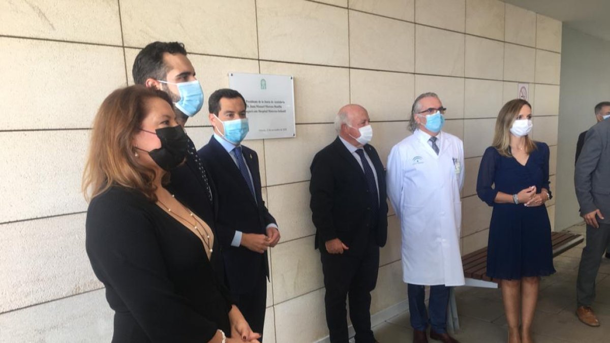 Juama Moreno inaugura el Materno-Infantil.