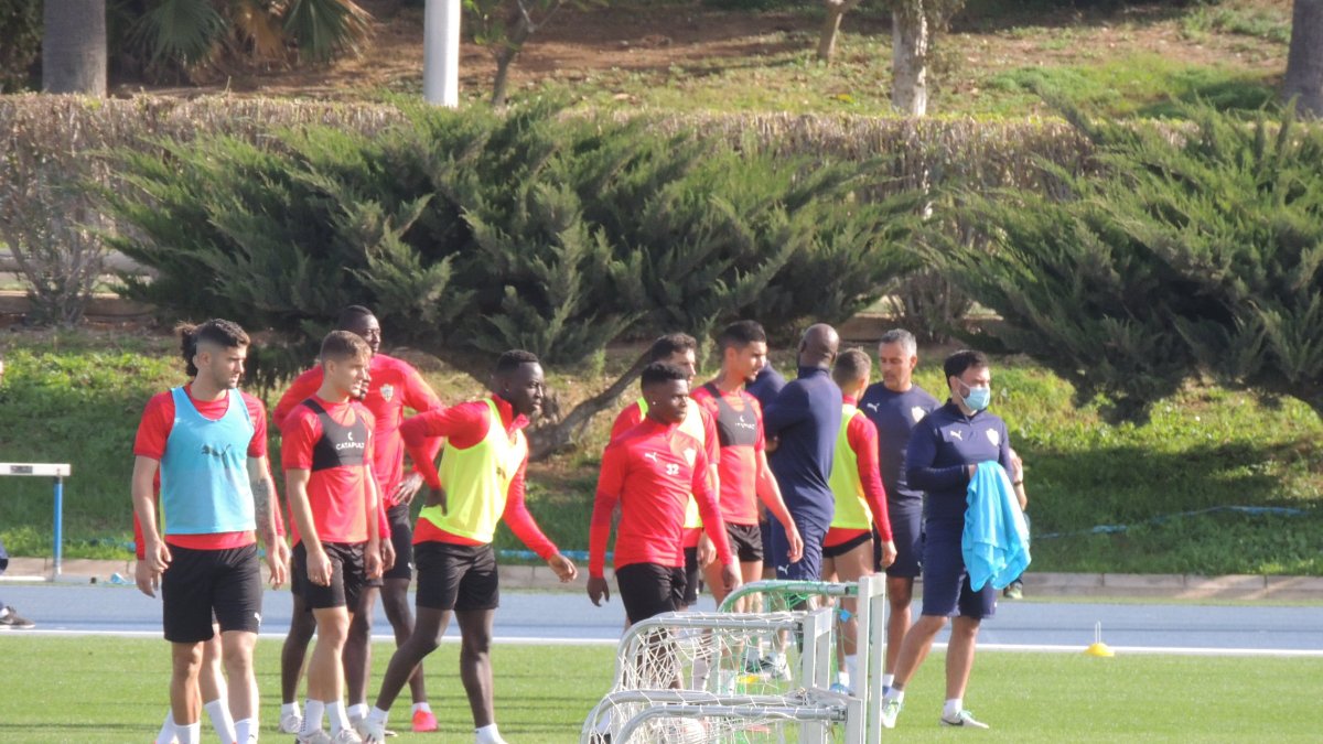 El Almería apuesta por las rotaciones en los partidos.