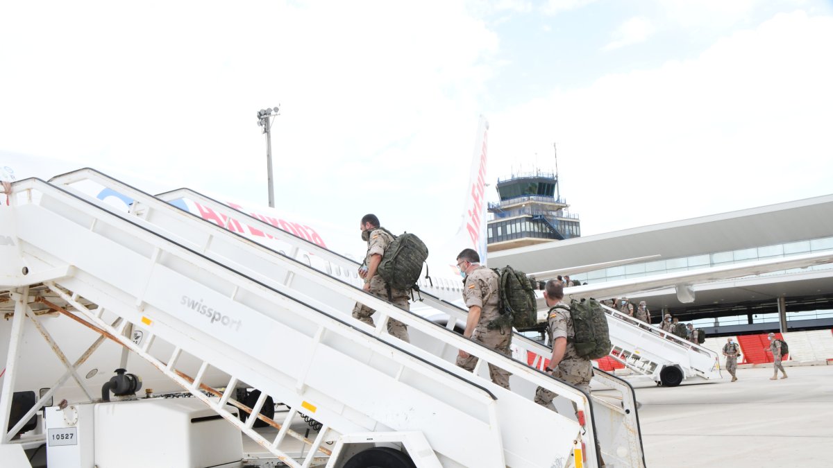 Salida del contingente desde Almería en junio